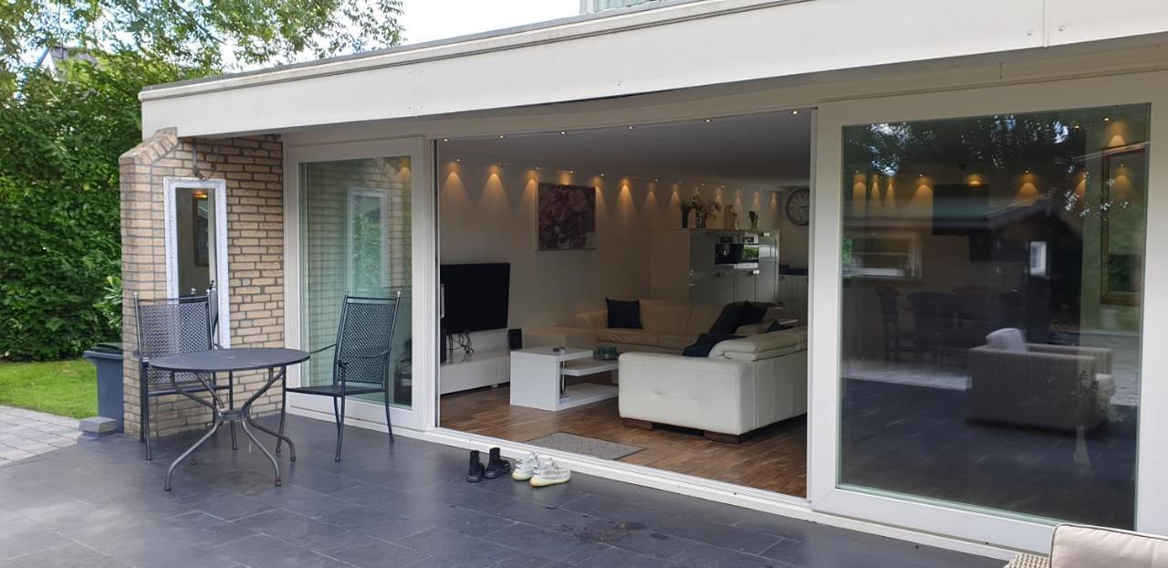 Lake House 74, Luxury Accommodation Ir Sauna Warmond Exterior foto